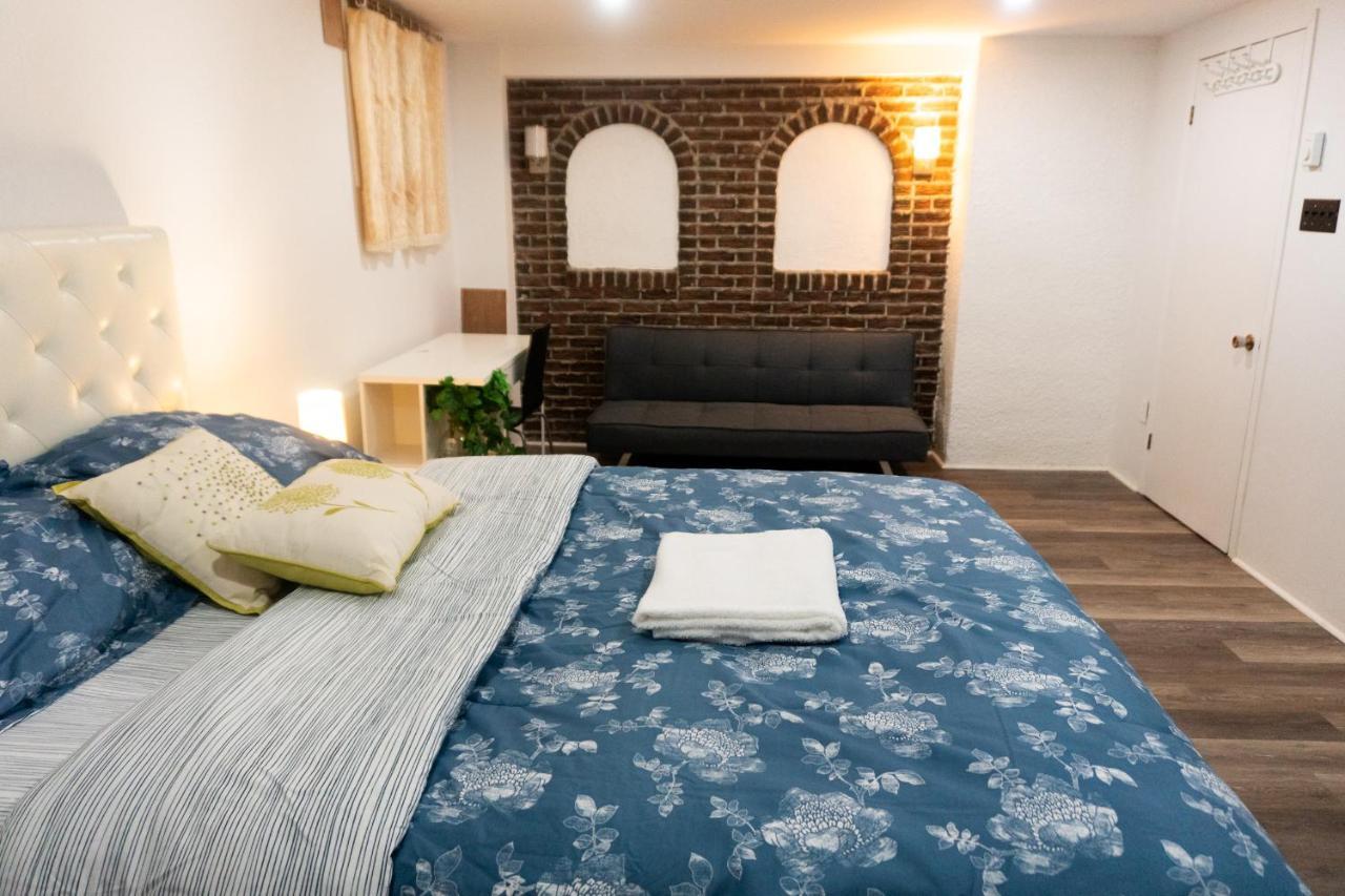 Newly Renovated Studio, Separate Entrance Montreal Exterior photo
