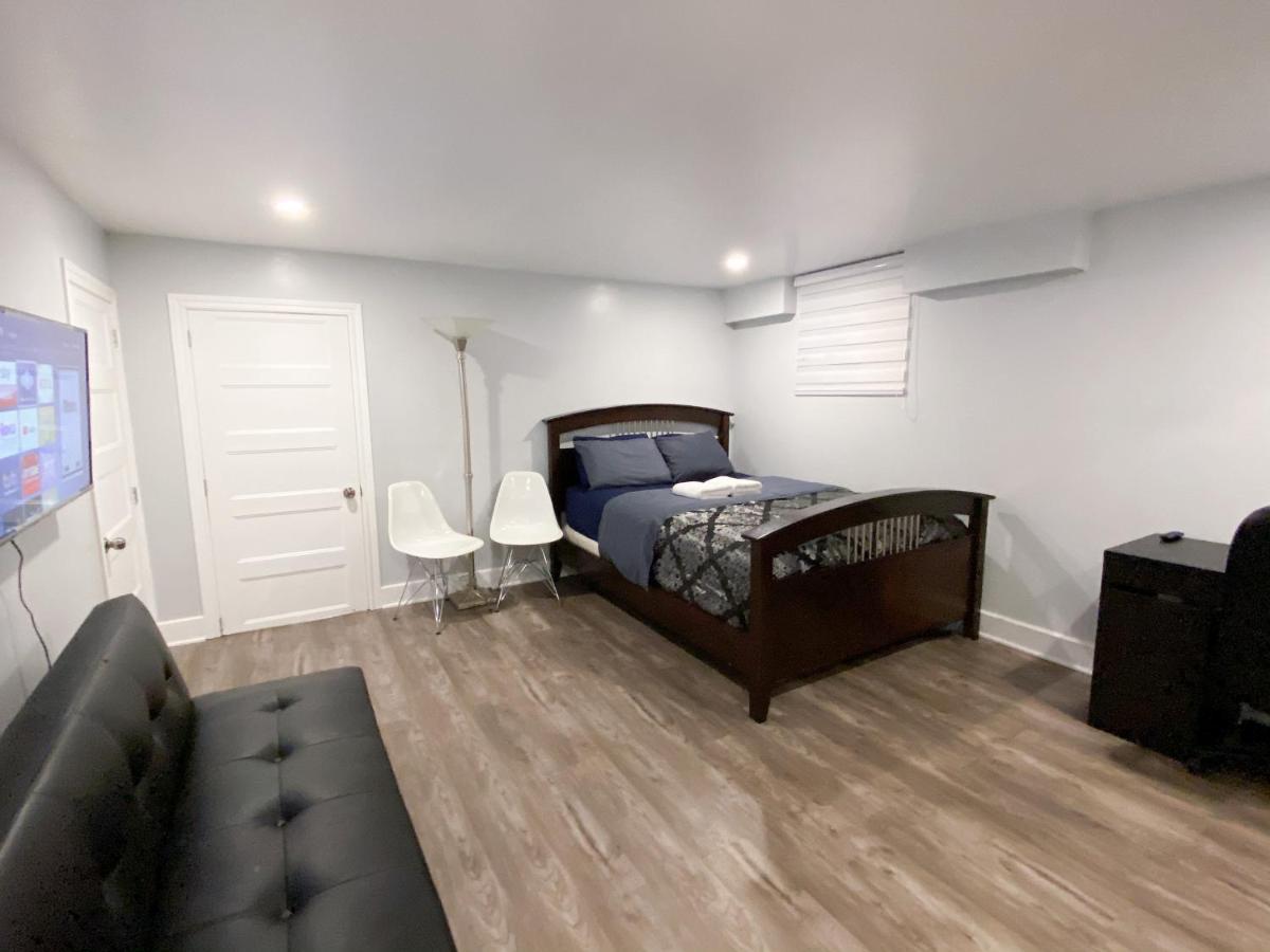 Newly Renovated Studio, Separate Entrance Montreal Exterior photo