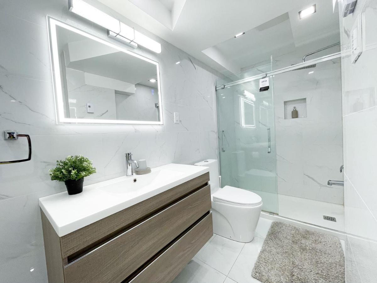 Newly Renovated Studio, Separate Entrance Montreal Exterior photo